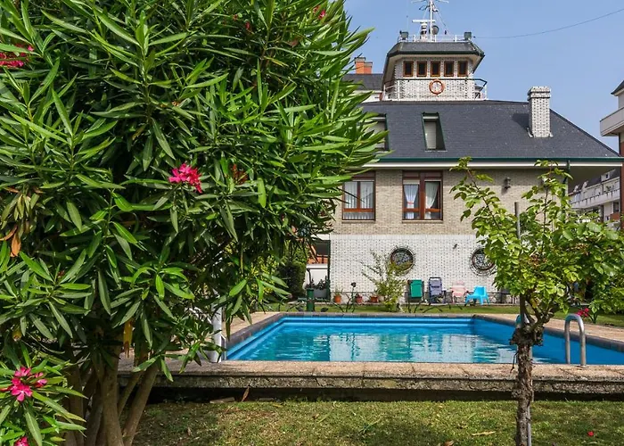Villa Cecilia - Casa Marinera Con Piscina Y Jardin
