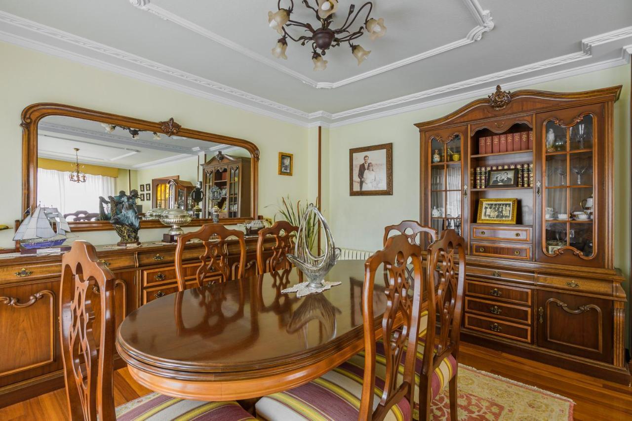Casa Marinera Con Piscina Y Jardín. Villa Colindres